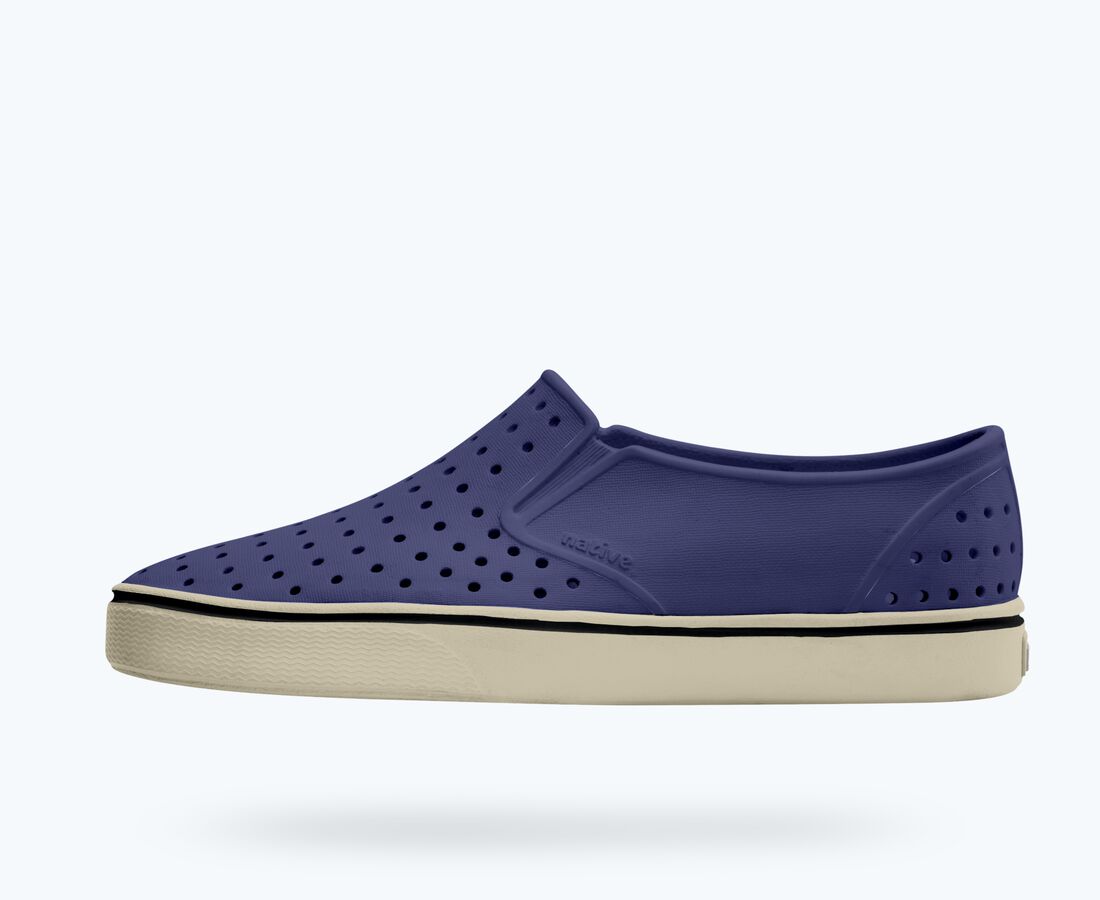 Women's Miles Wanderfoam&trade; - Ink Blue/ Bone White